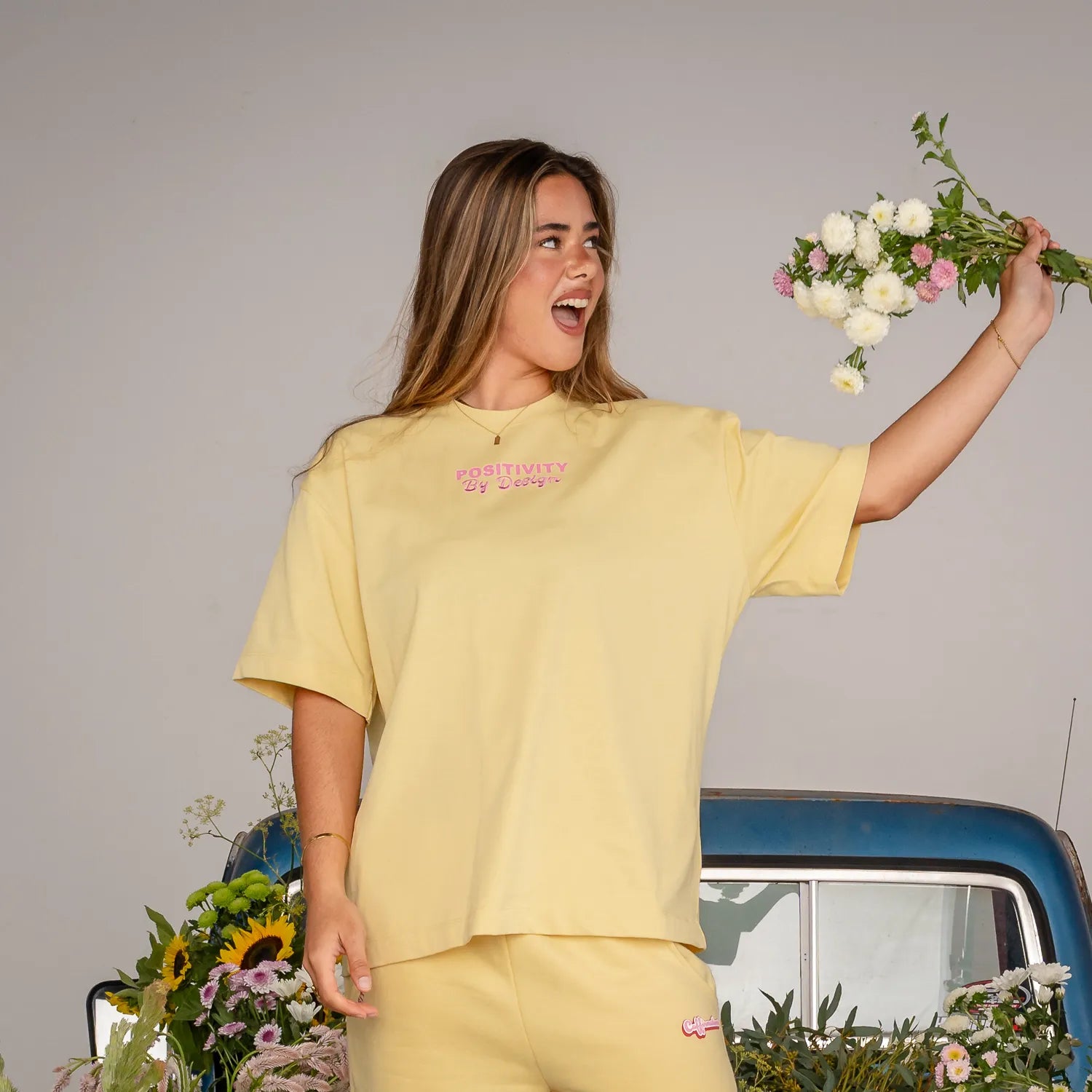 FLOWER TEE - BUTTER YELLOW